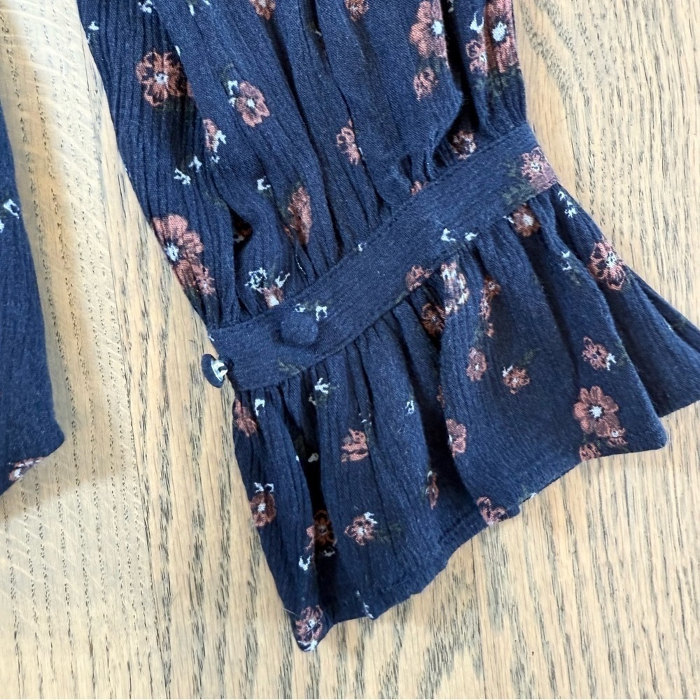 AG Adriano Goldschmied Women's Celeste Floral Navy Blouse Size X-Small - Picture 7 of 13